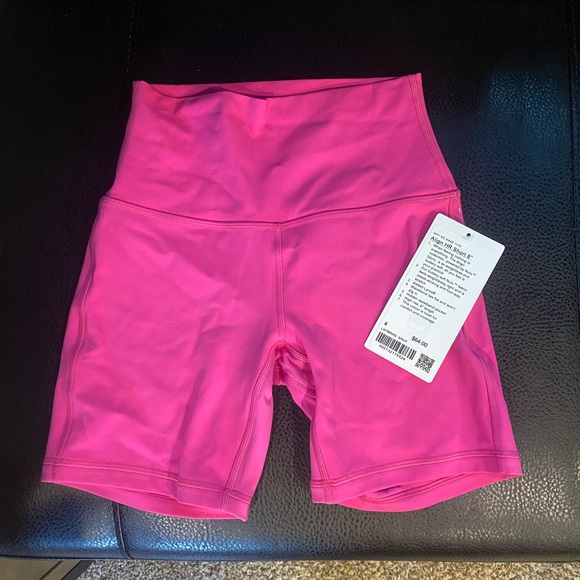 SOLD - Lululemon align 6 inch - Picture 1 of 3